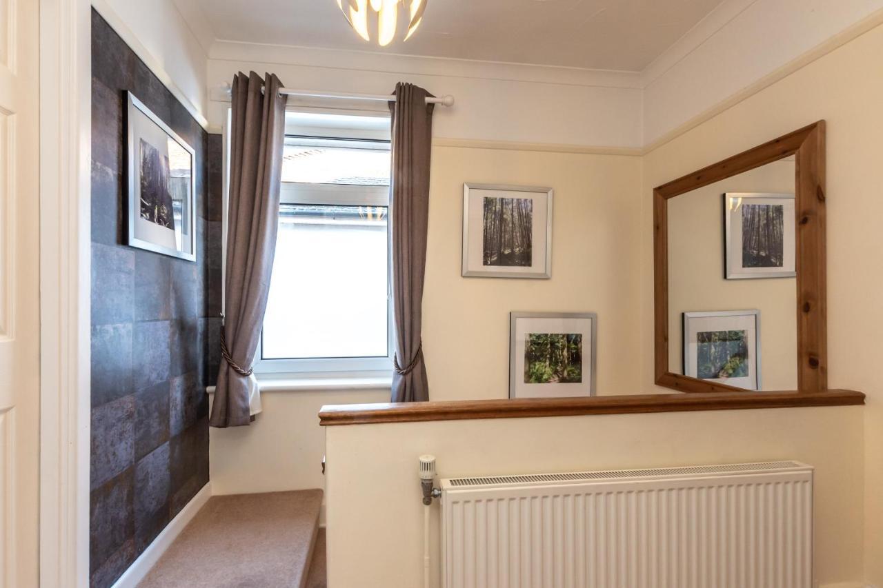 Cheerful 3-Bedroom Douglas House With Patio 南安普敦 外观 照片